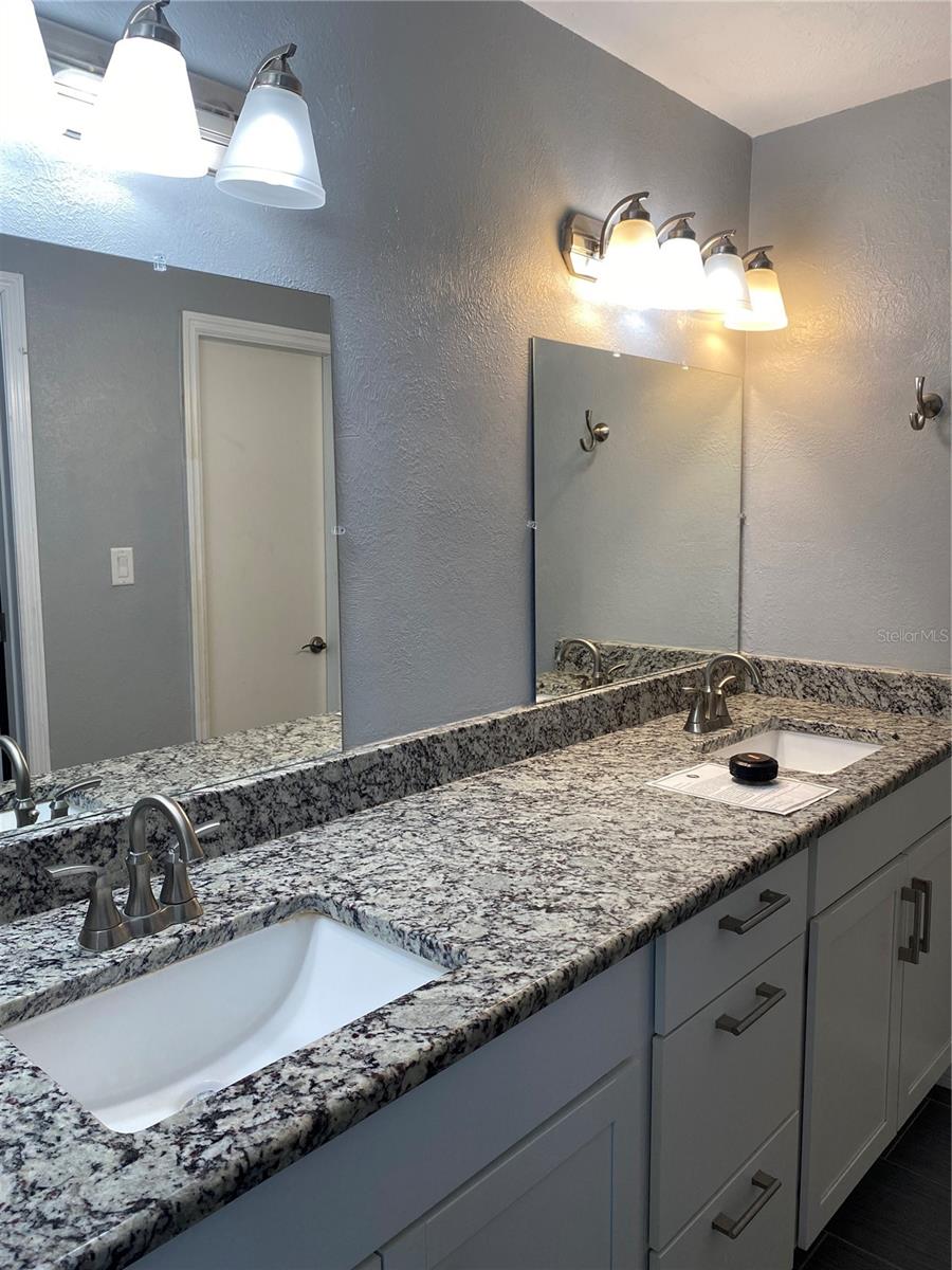 HIDDEN HOLLOW CONDO - Residential