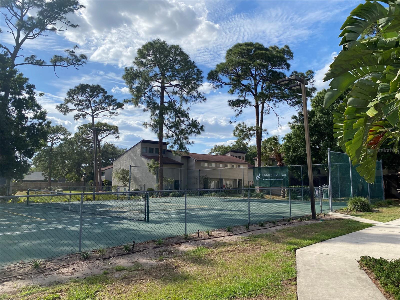 HIDDEN HOLLOW CONDO - Residential