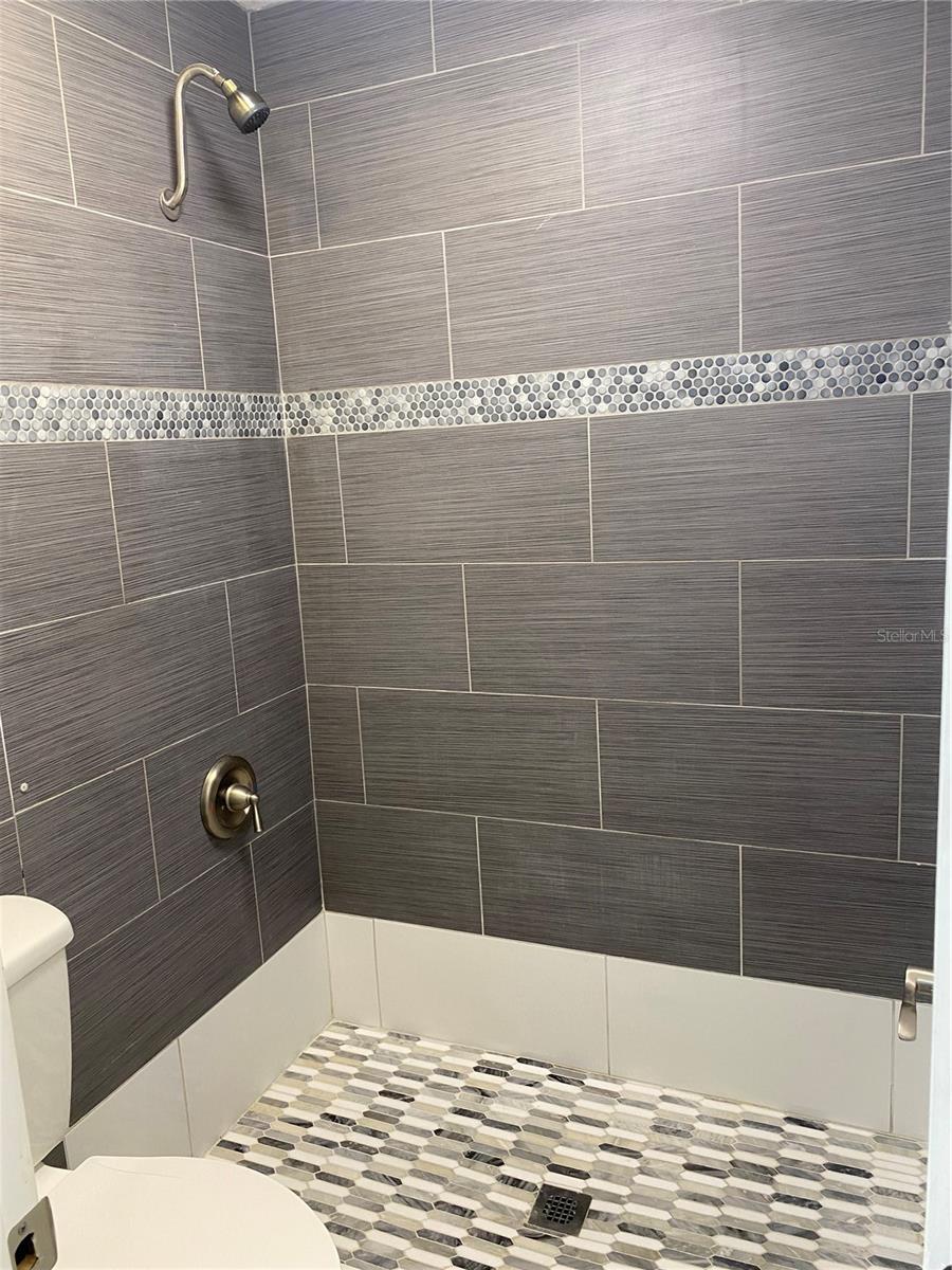 HIDDEN HOLLOW CONDO - Residential