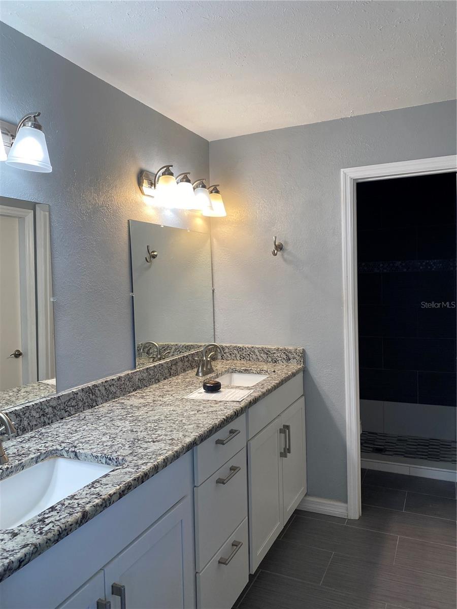 HIDDEN HOLLOW CONDO - Residential