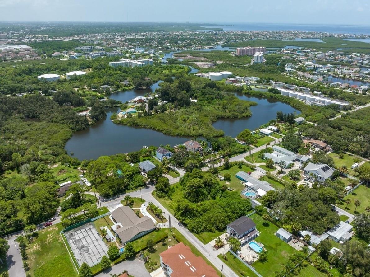 BAYOU VIEW - Land