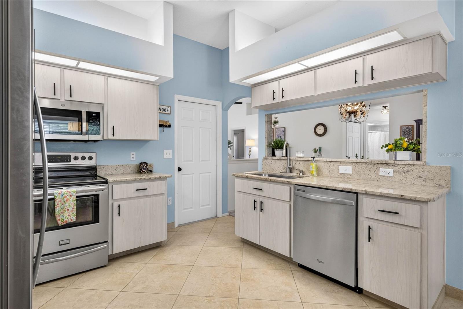 VILLA DEL RIO UNIT 3 - Residential