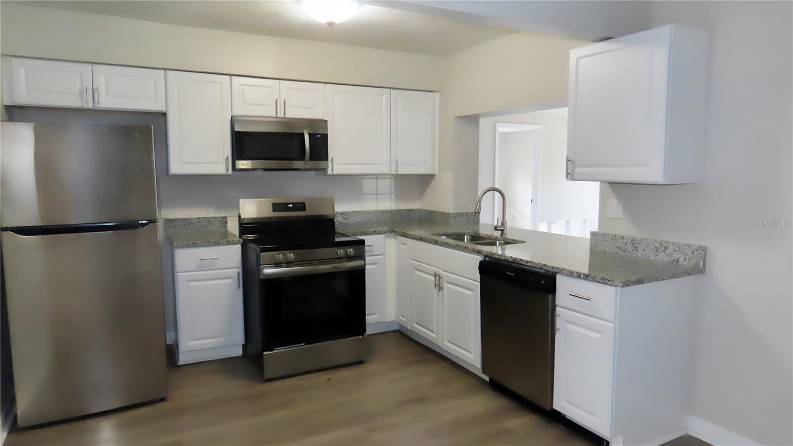 DON-ART ESTATES - Residential
