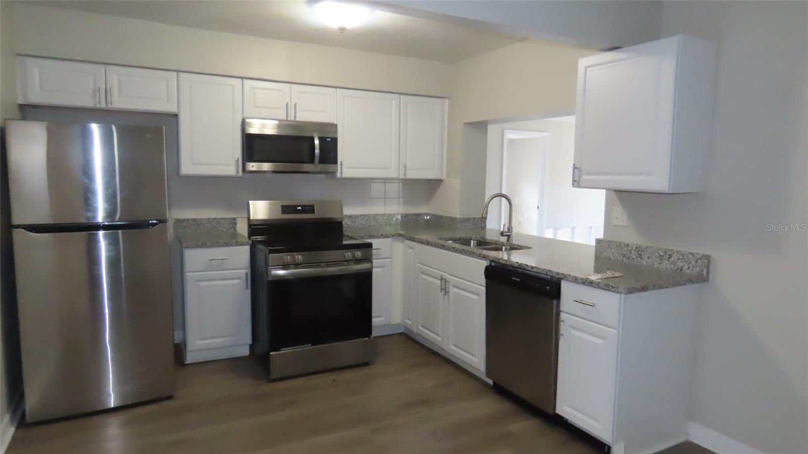 DON-ART ESTATES - Residential