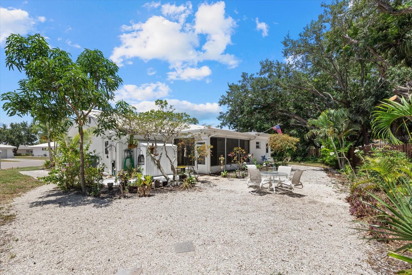 RIVER ISLES - Residential