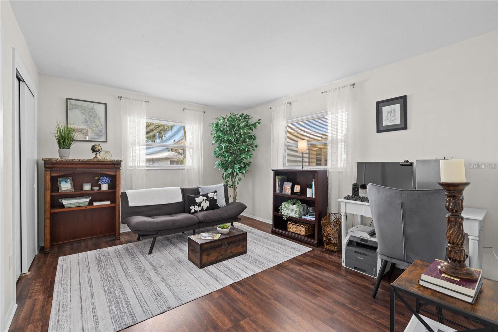 RIVER ISLES - Residential