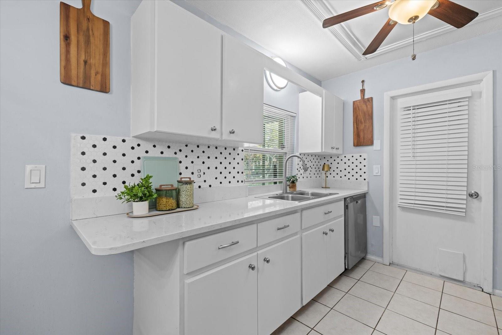 RIVER ISLES - Residential