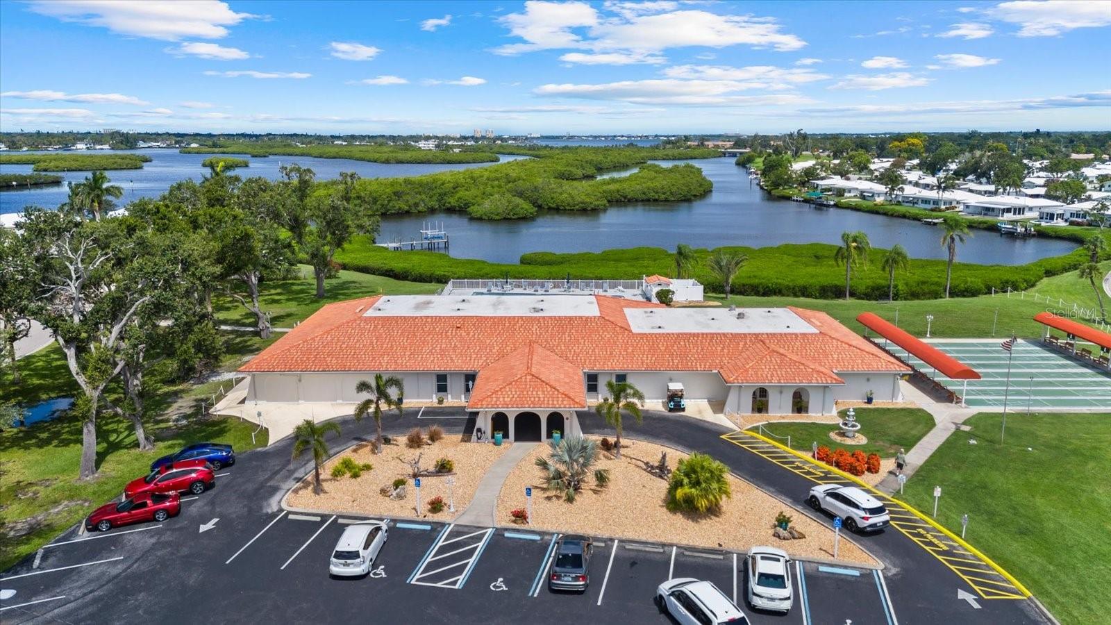 RIVER ISLES - Residential