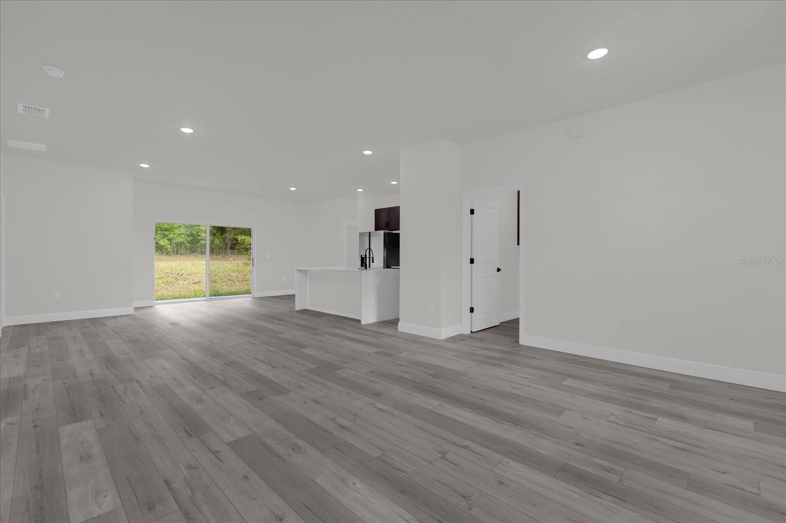 CITRUS SPGS UNIT 27 - Residential
