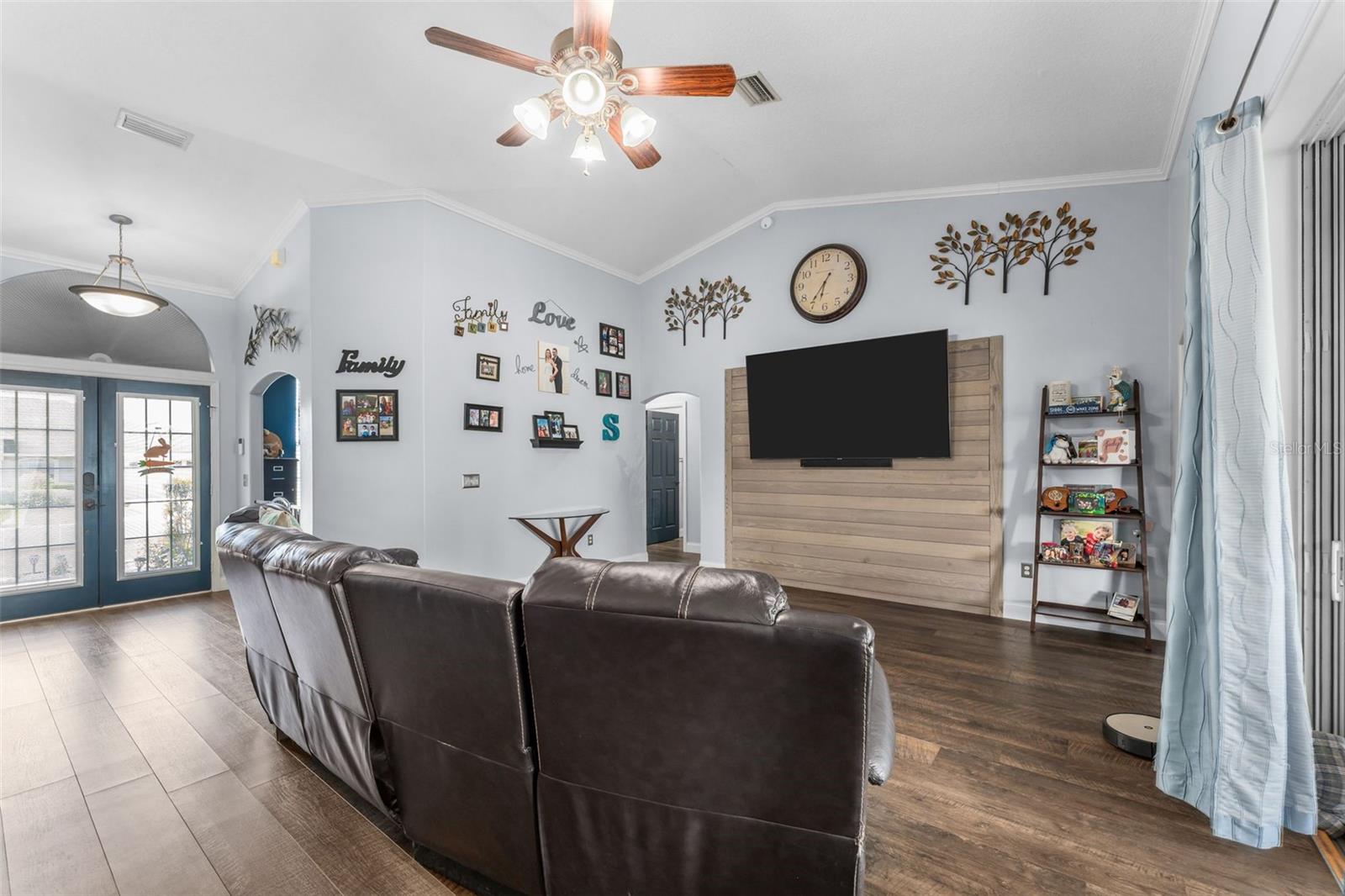 DIAMOND RIDGE - Residential