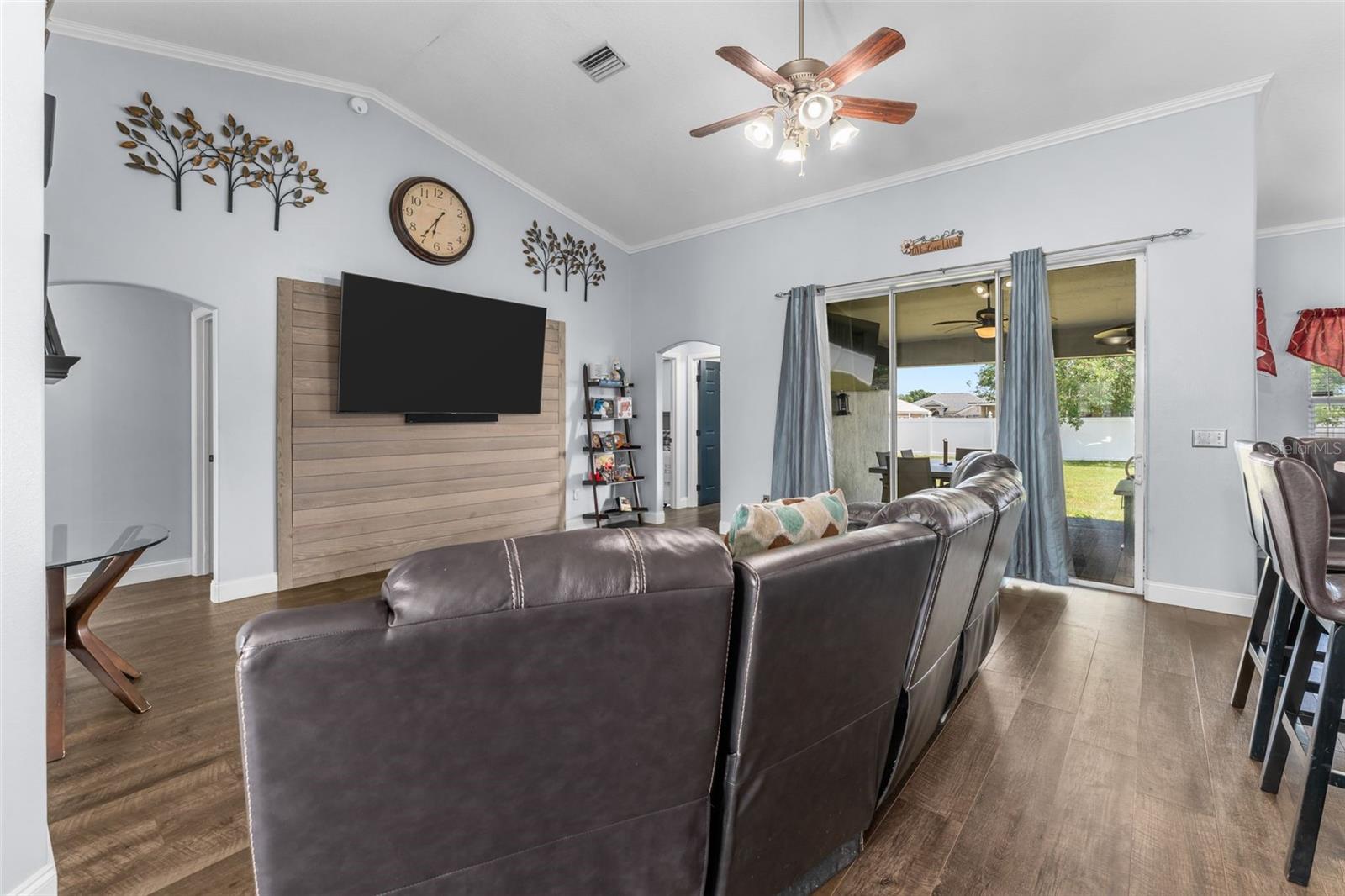 DIAMOND RIDGE - Residential