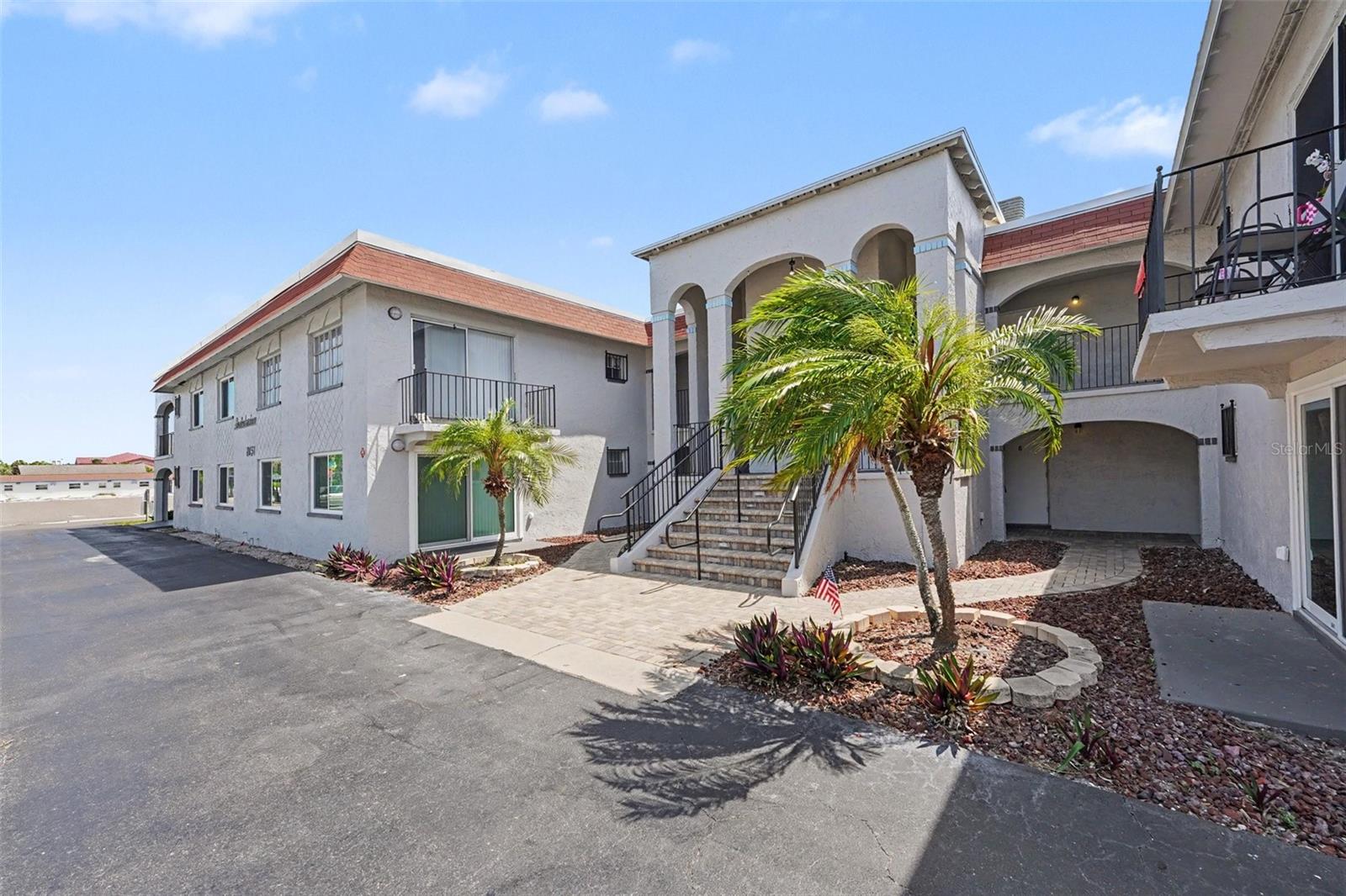 ANDALUSIAN CONDO - Residential