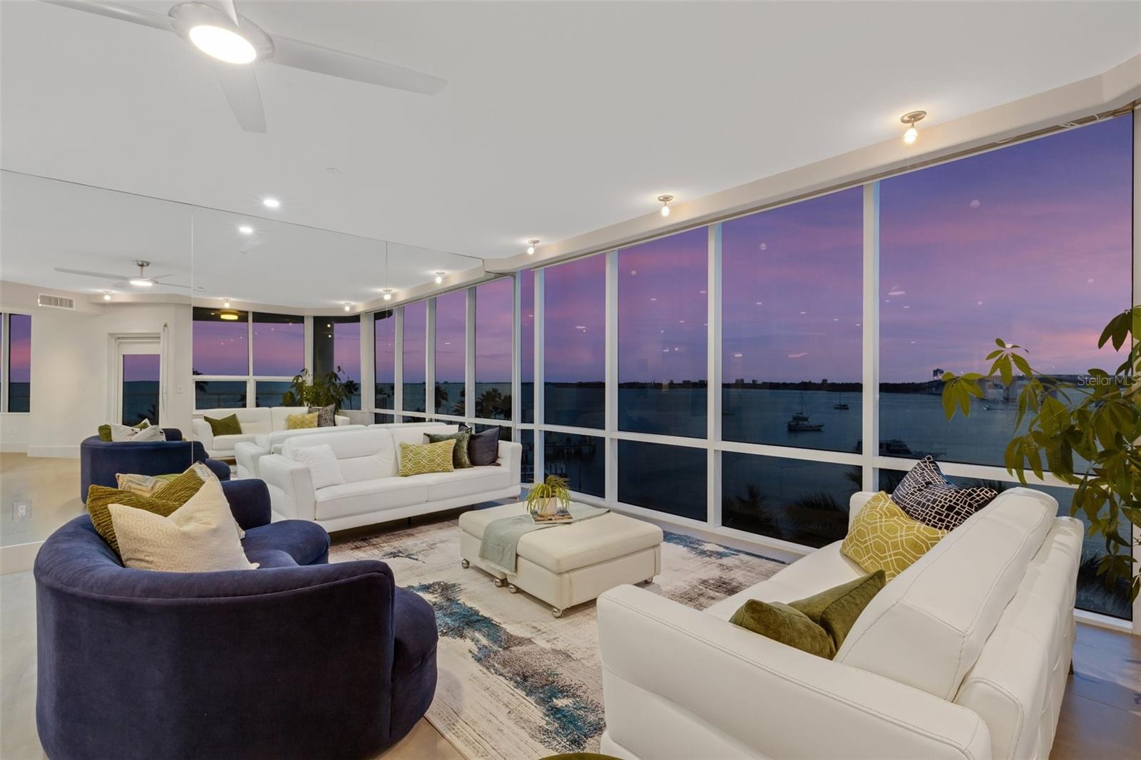 THE PHOENIX - Residential