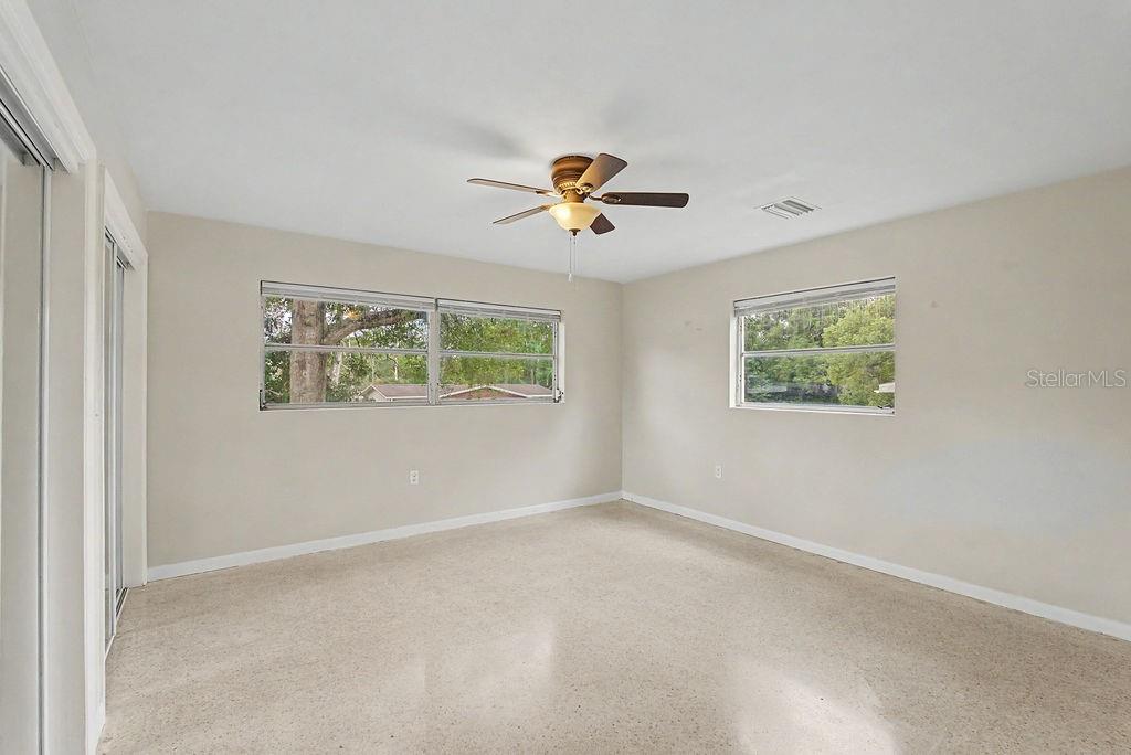 BEVERLY HILLS UNIT 02 - Residential
