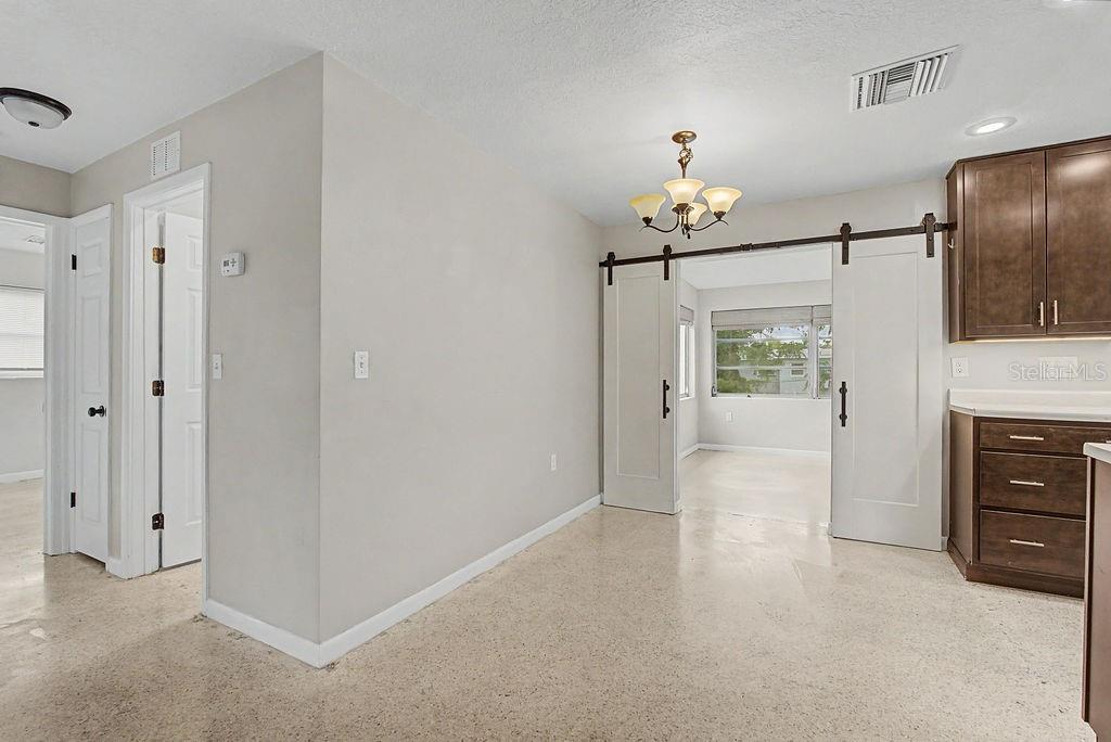 BEVERLY HILLS UNIT 02 - Residential