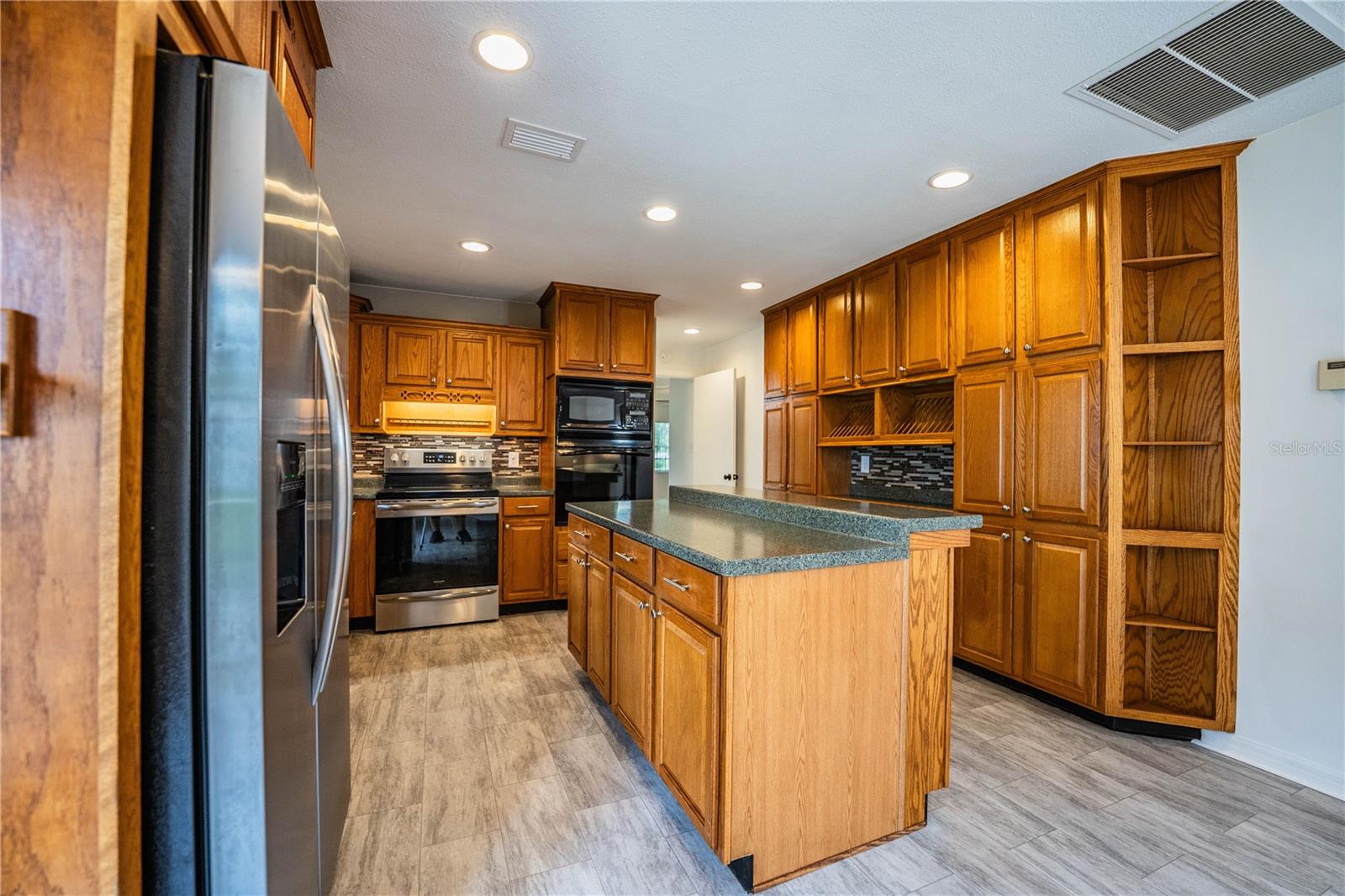 MOUNT VIEW #2 - Residential