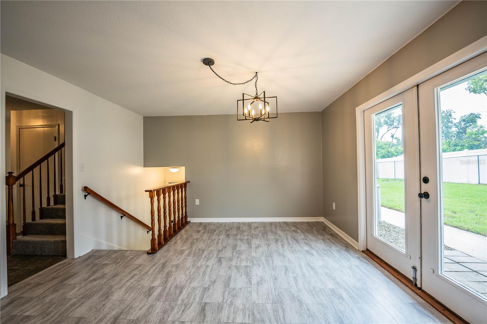 MOUNT VIEW #2 - Residential