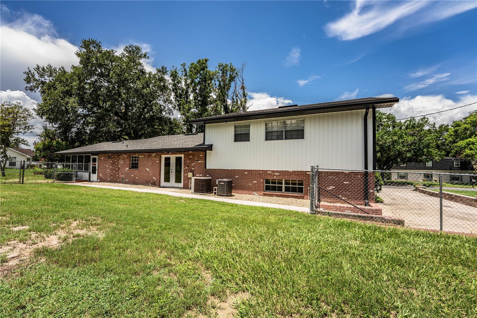MOUNT VIEW #2 - Residential