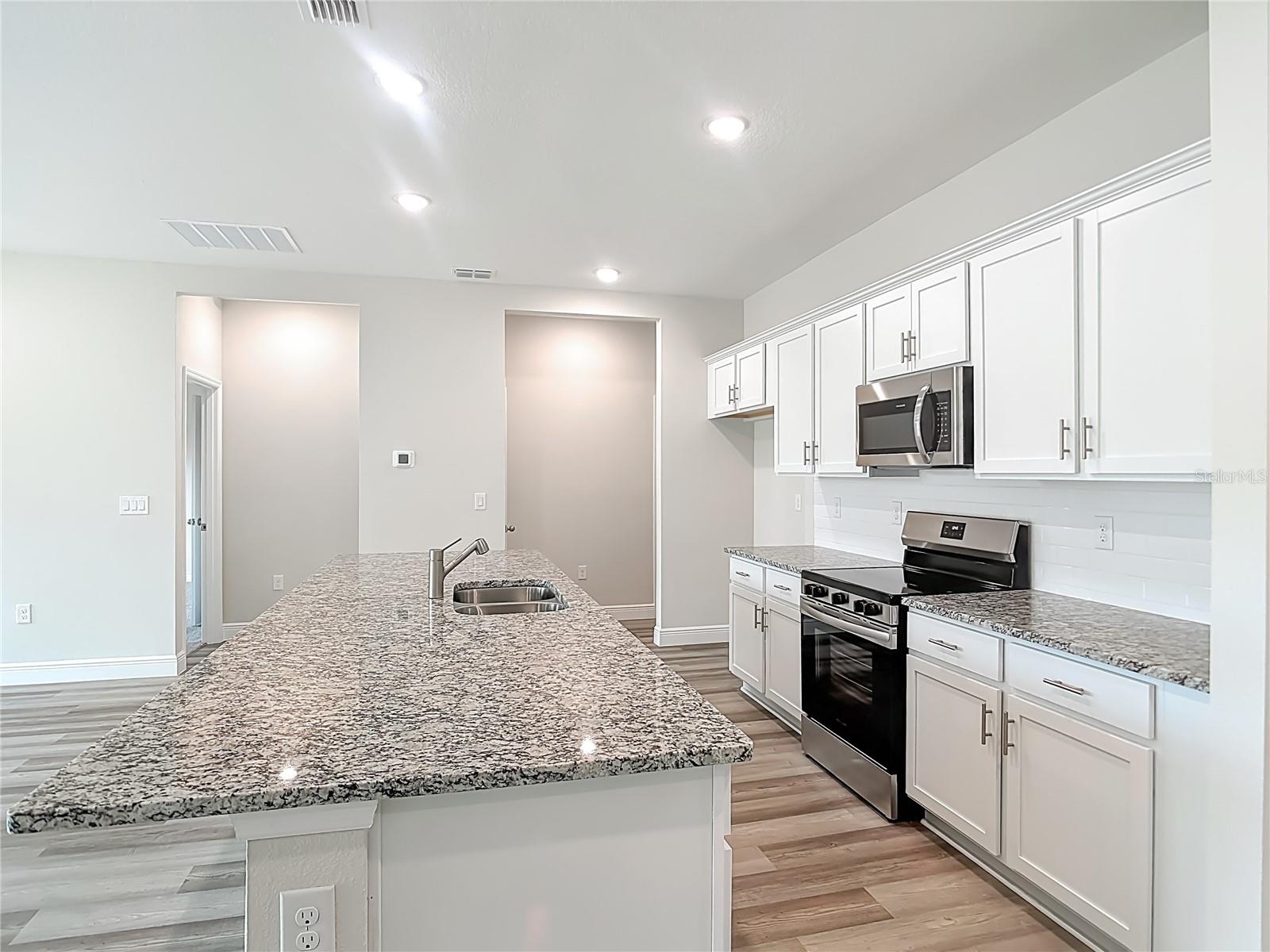 1581 - PORT CHARLOTTE SUB 27 - Residential
