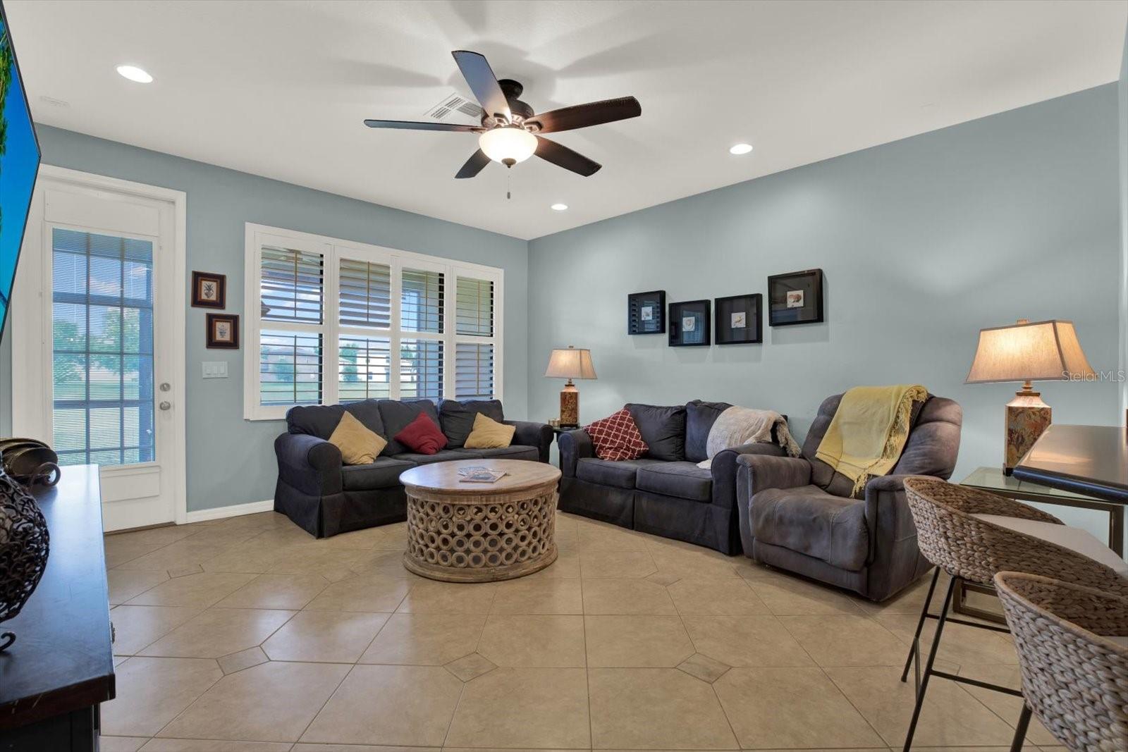 SPRING RIDGE - Residential