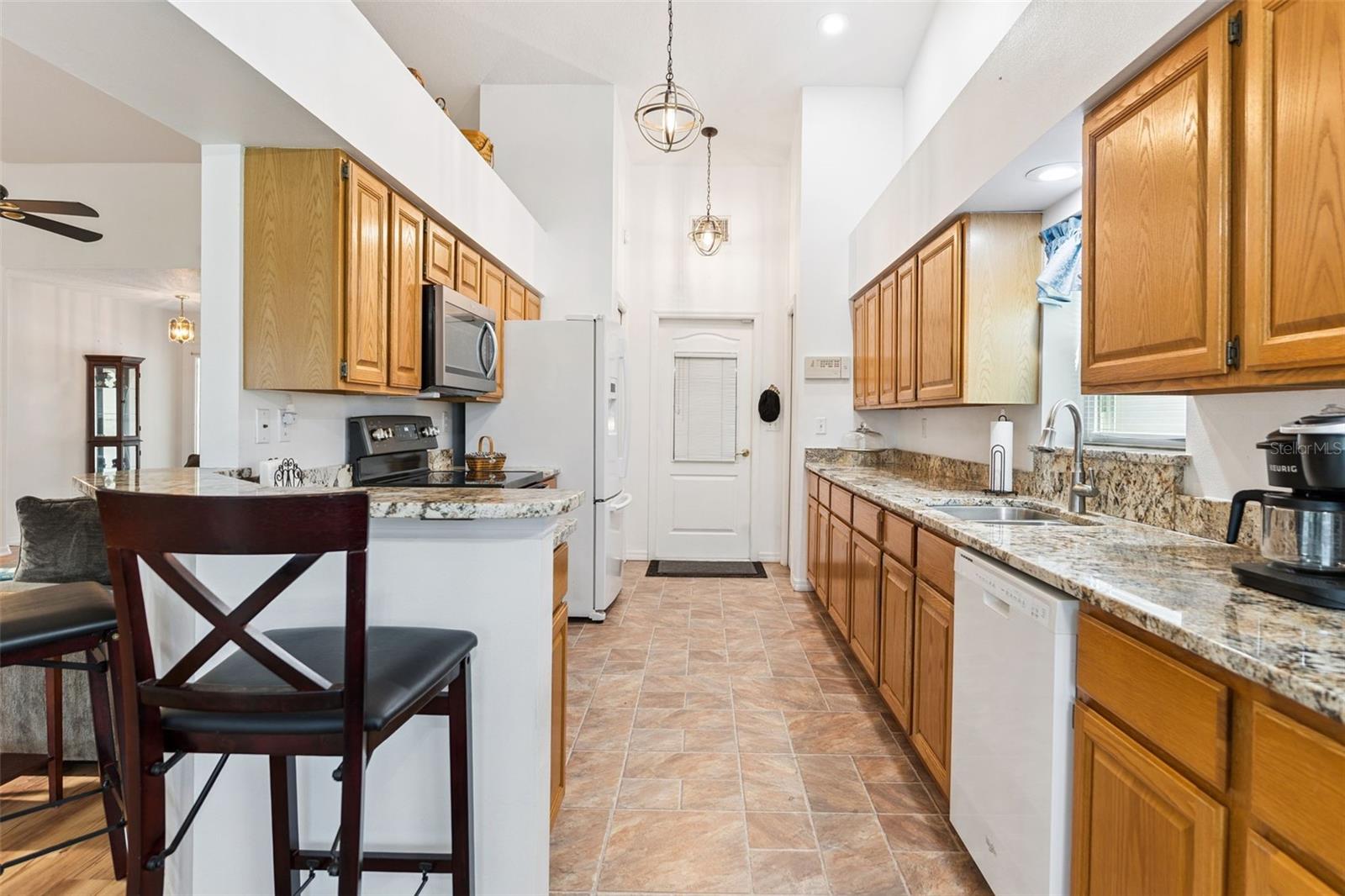 SWEETWATER GOLF & TENNIS CLUB ADD 02 - Residential