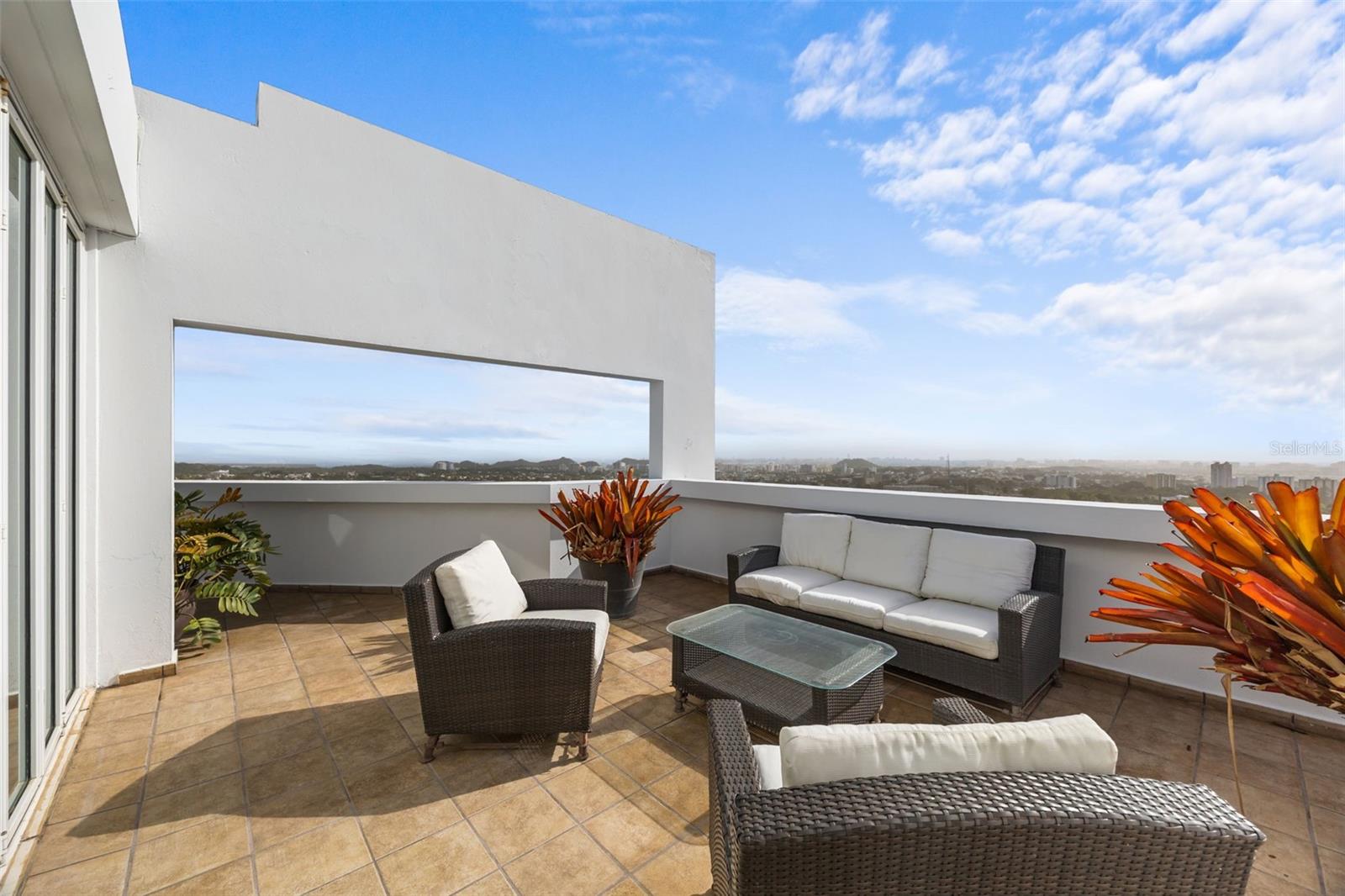 LA CIMA DE TORRIMAR - Residential