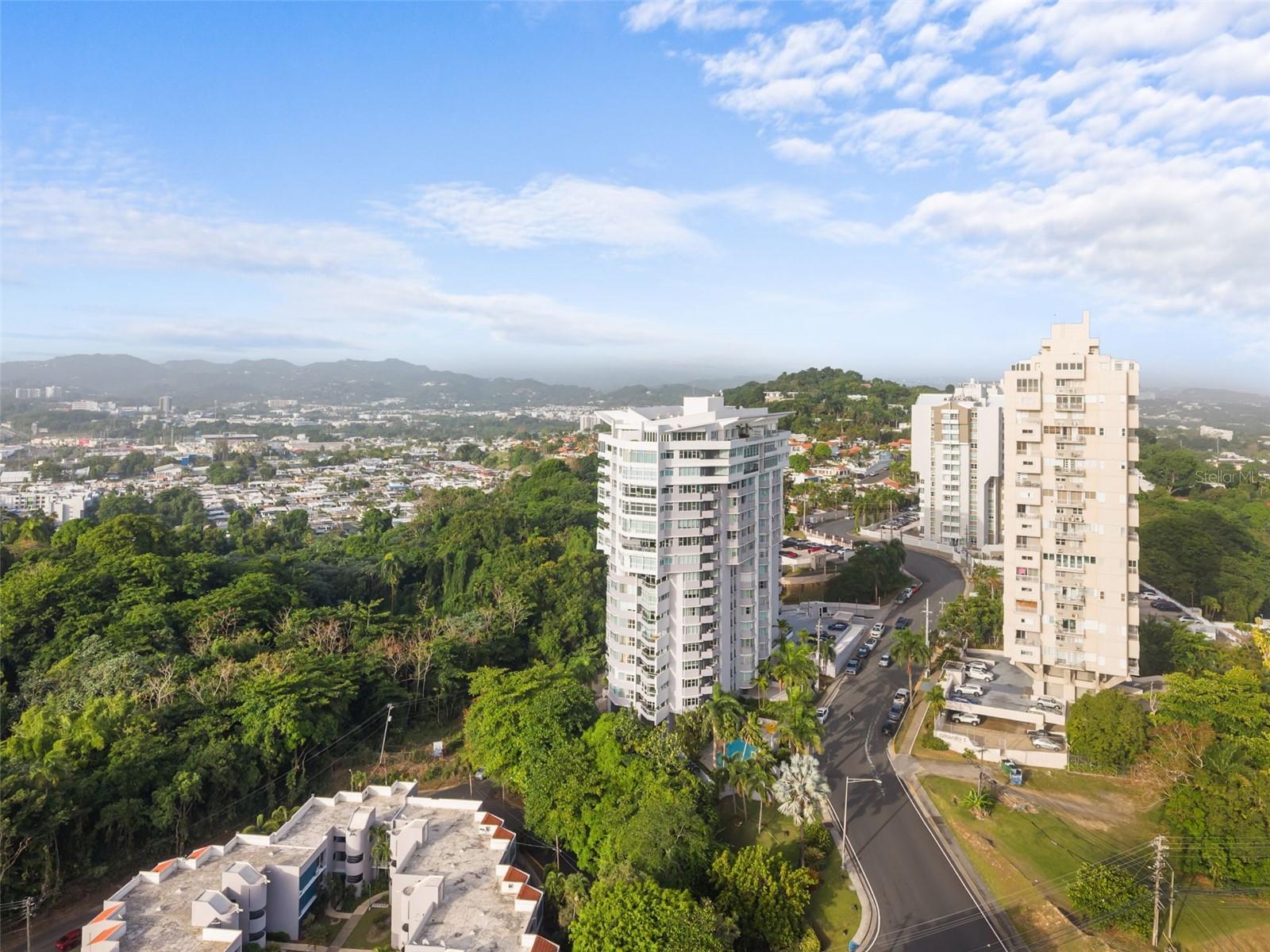 LA CIMA DE TORRIMAR - Residential