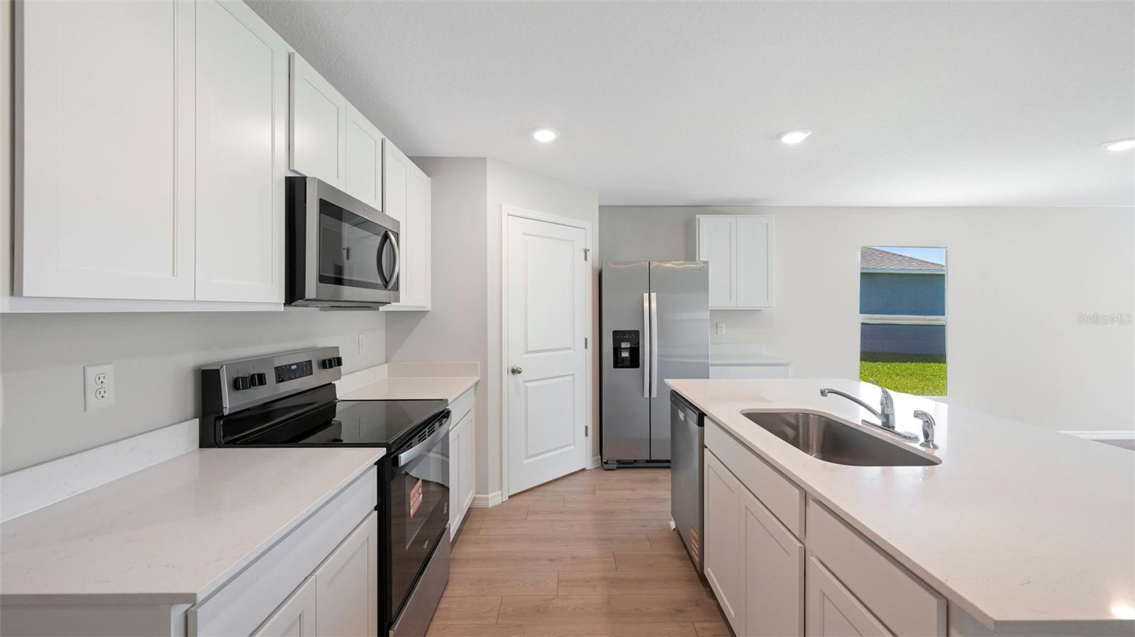 RYE CROSSING - Residential