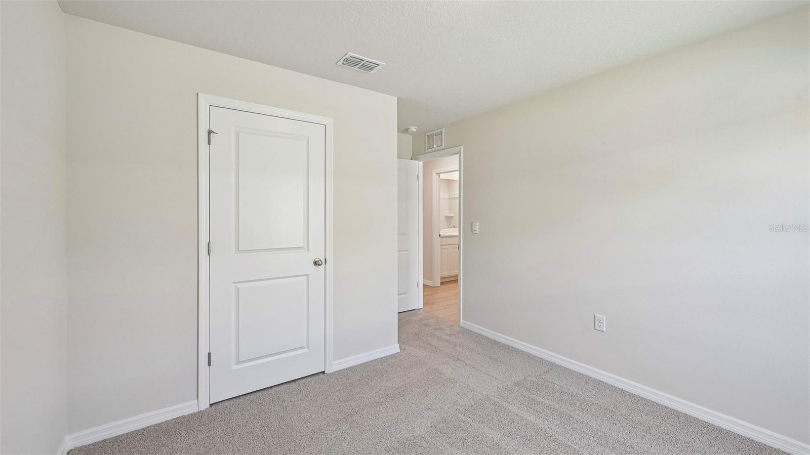 RYE CROSSING - Residential