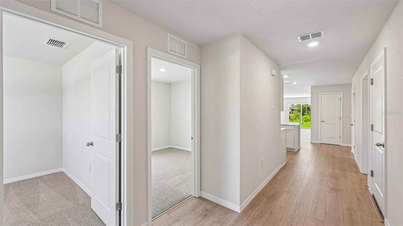 RYE CROSSING - Residential