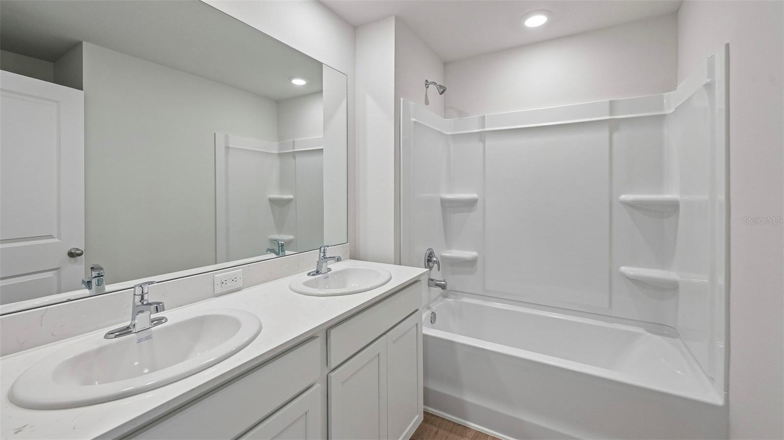 RYE CROSSING - Residential