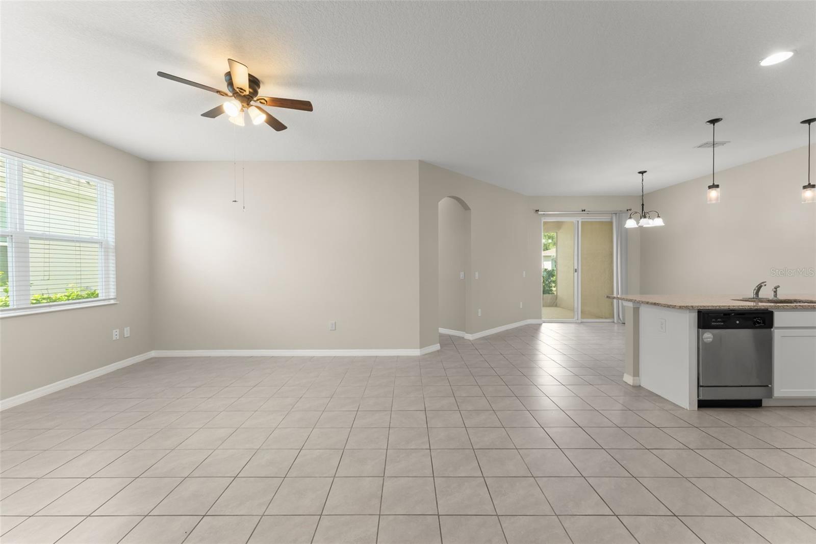 OAKTREE POINTE VILLAS - Residential