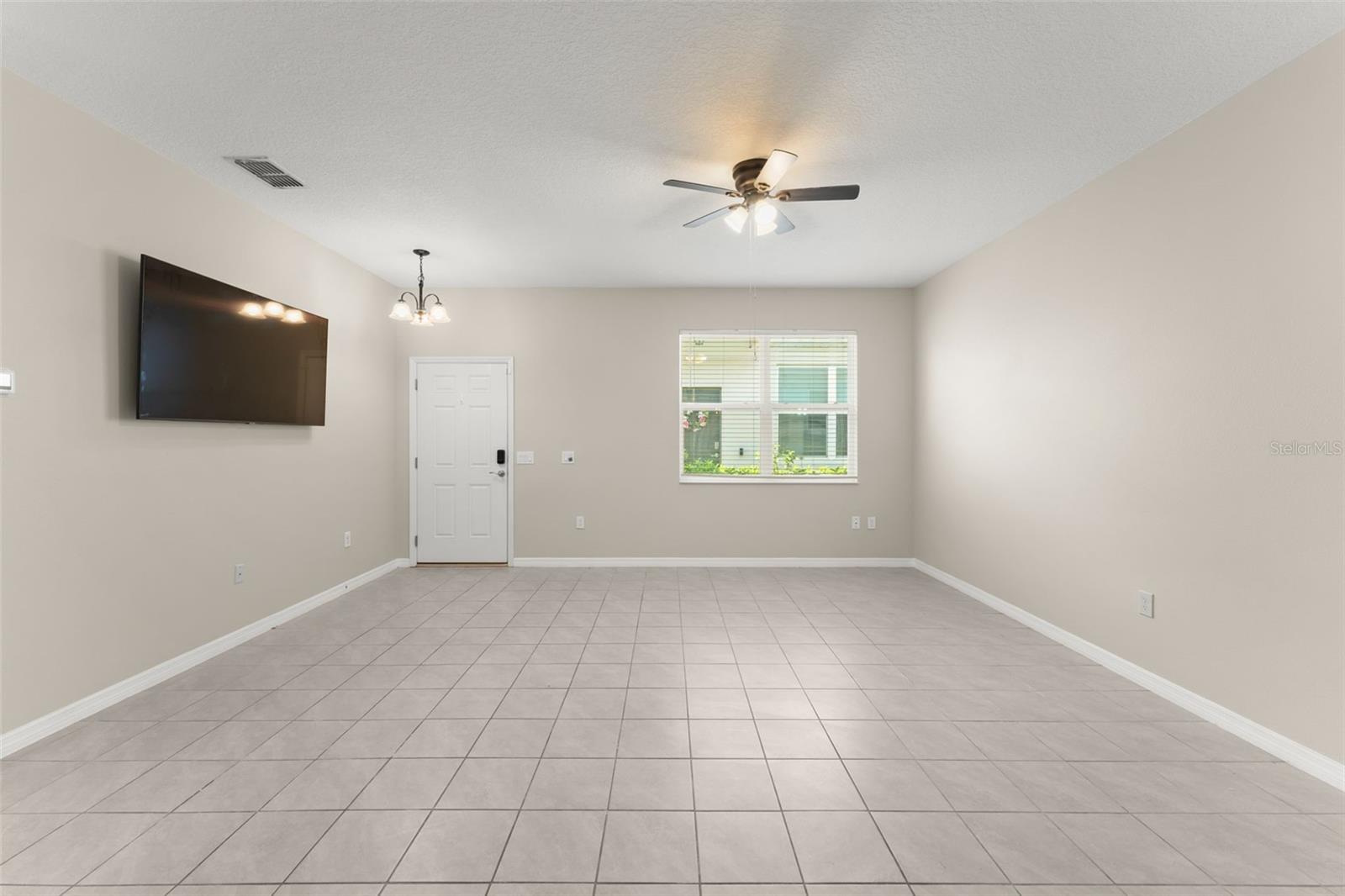 OAKTREE POINTE VILLAS - Residential
