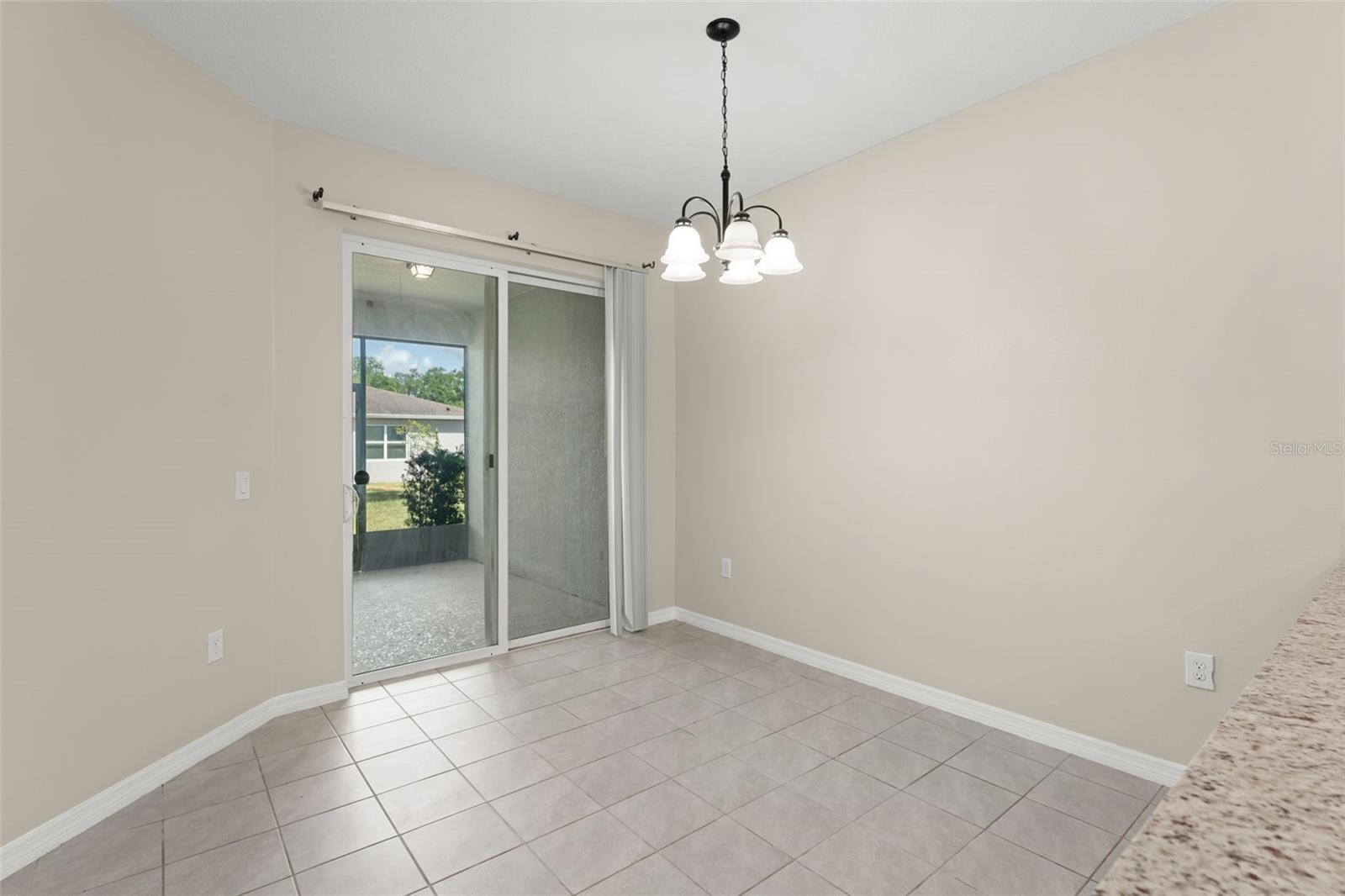 OAKTREE POINTE VILLAS - Residential