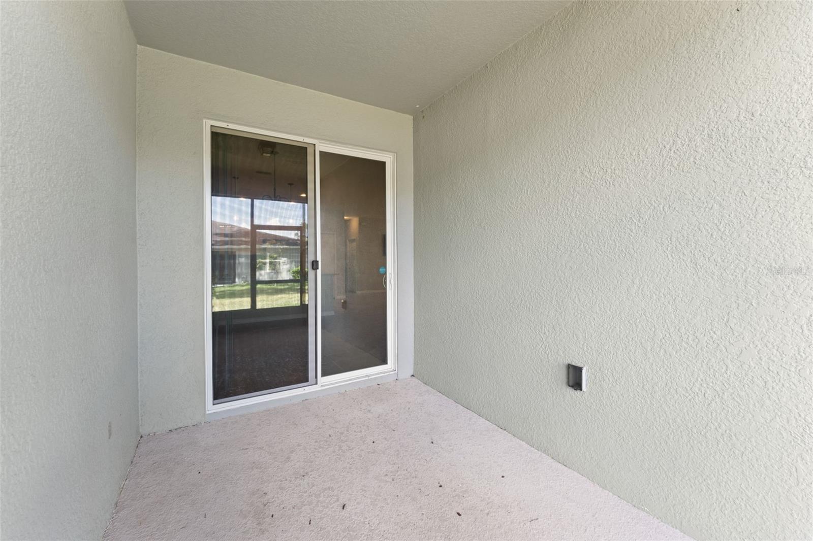 OAKTREE POINTE VILLAS - Residential