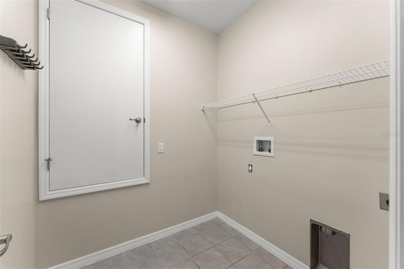 OAKTREE POINTE VILLAS - Residential