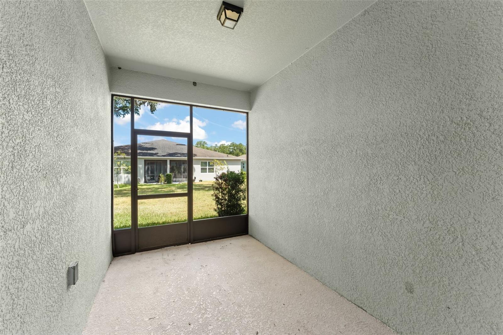 OAKTREE POINTE VILLAS - Residential