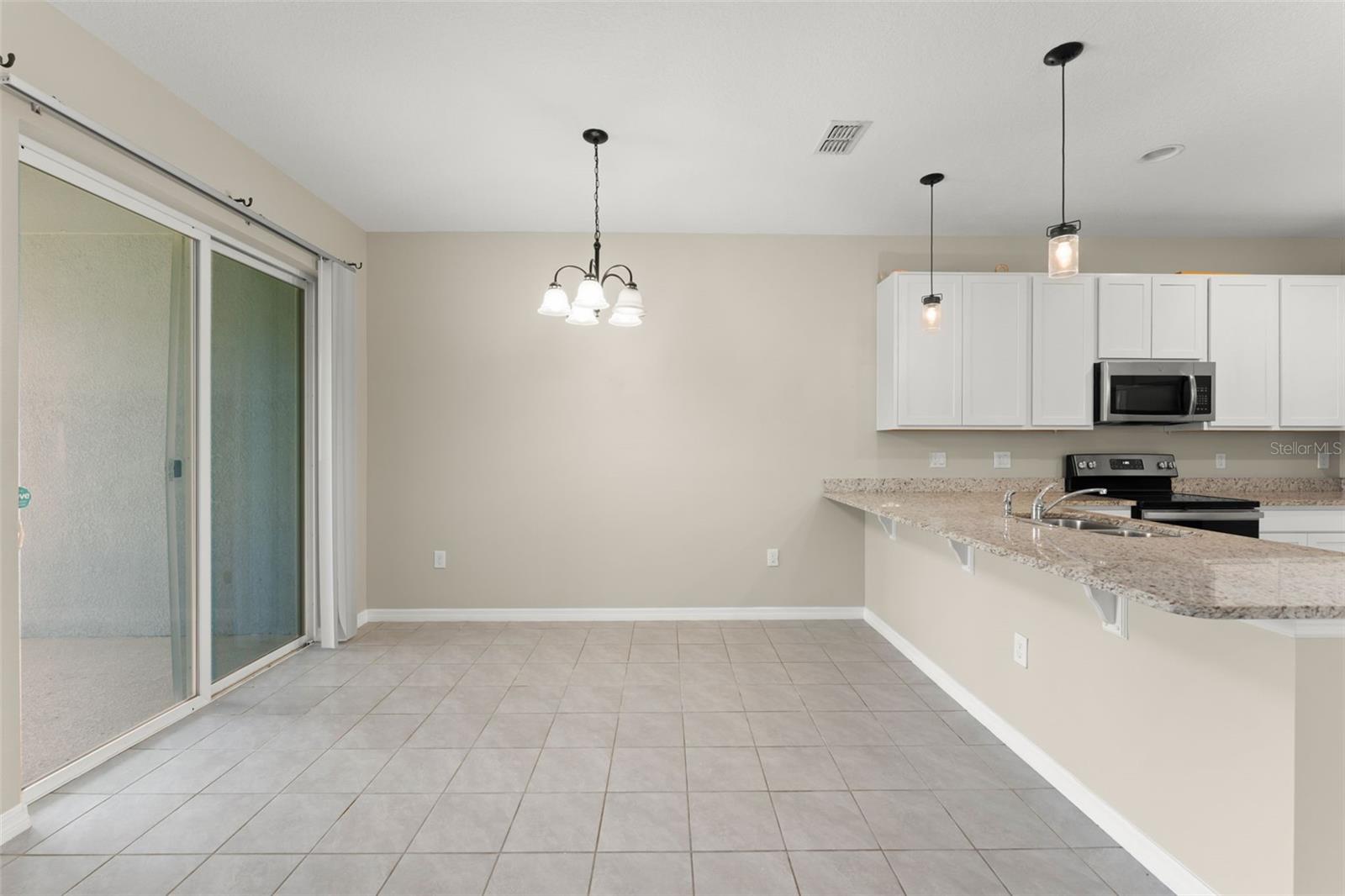 OAKTREE POINTE VILLAS - Residential