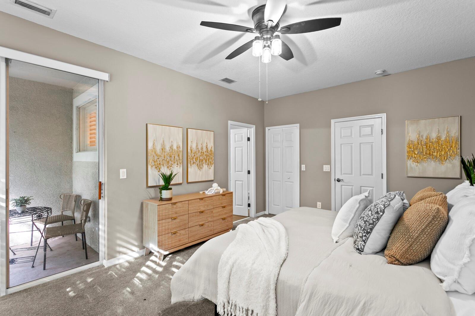 HAMPTON CHASE TWNHMS - Residential