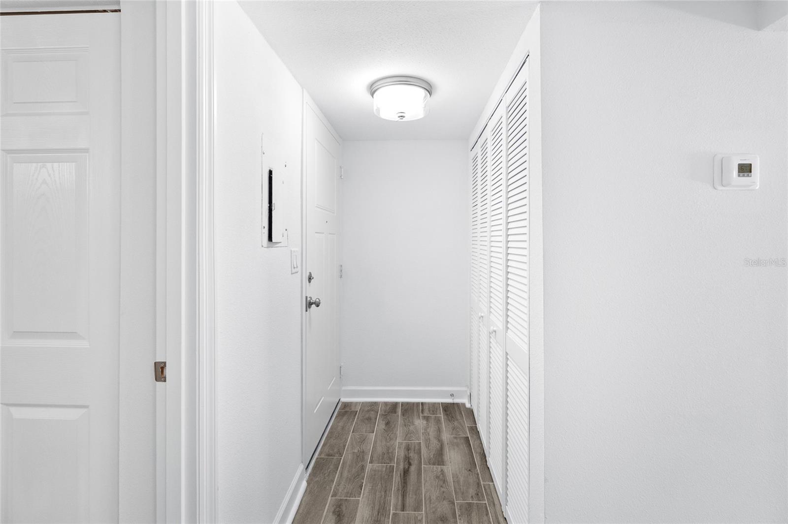 LA COSTA BRAVA CONDO 1 - Residential Lease