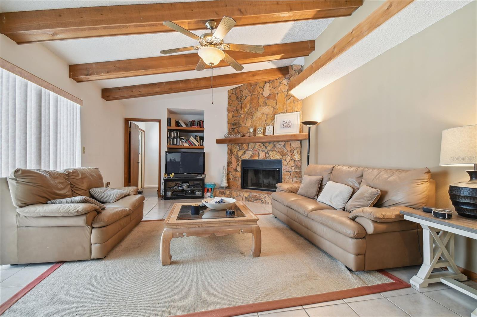 LAKESIDE WOODLANDS - Residential