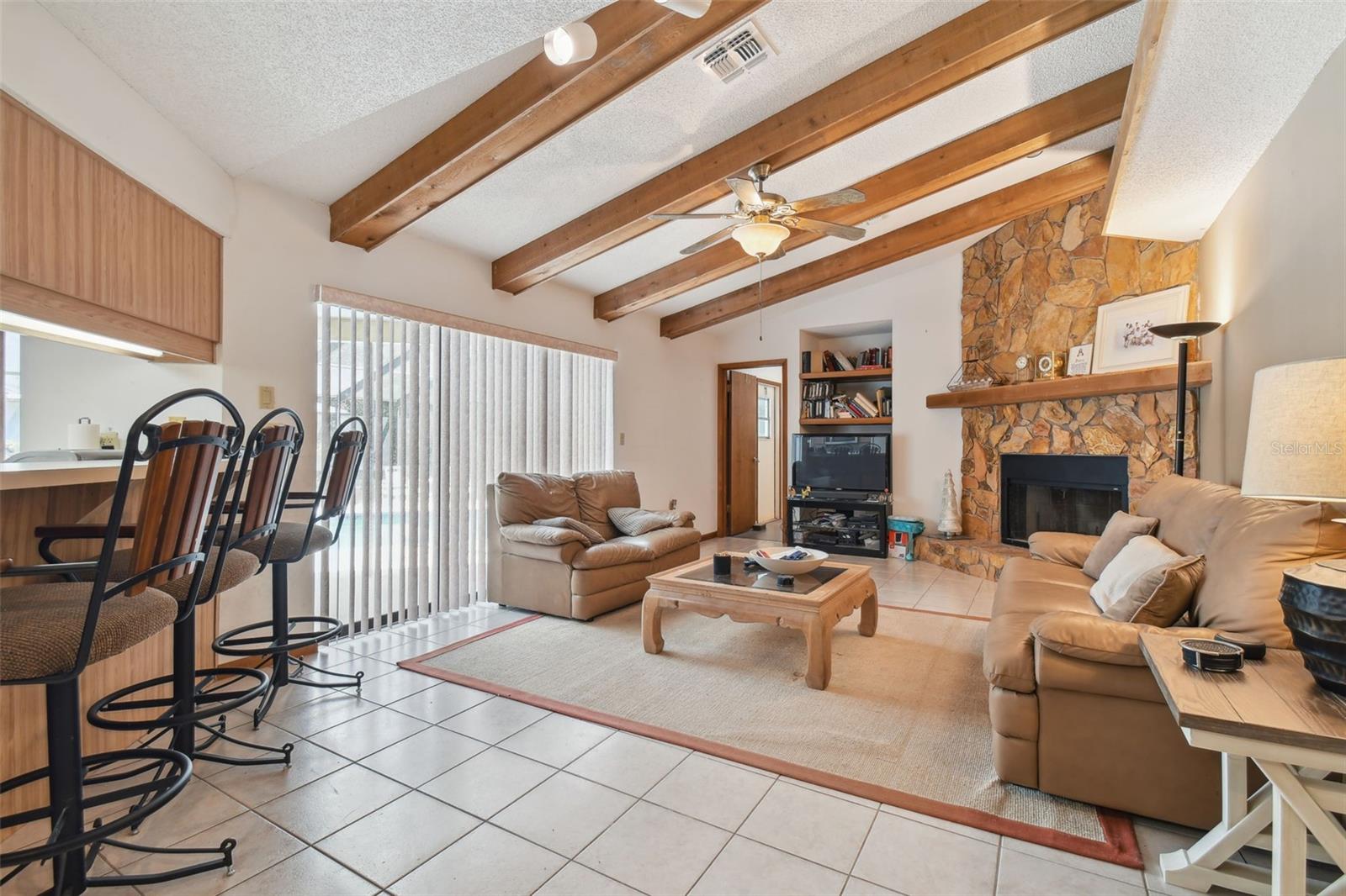 LAKESIDE WOODLANDS - Residential