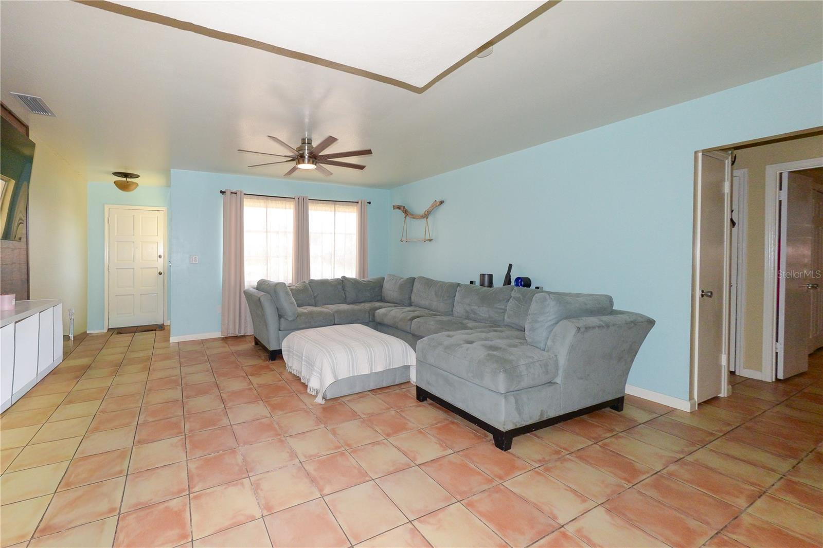 CORAL SHORES - Residential