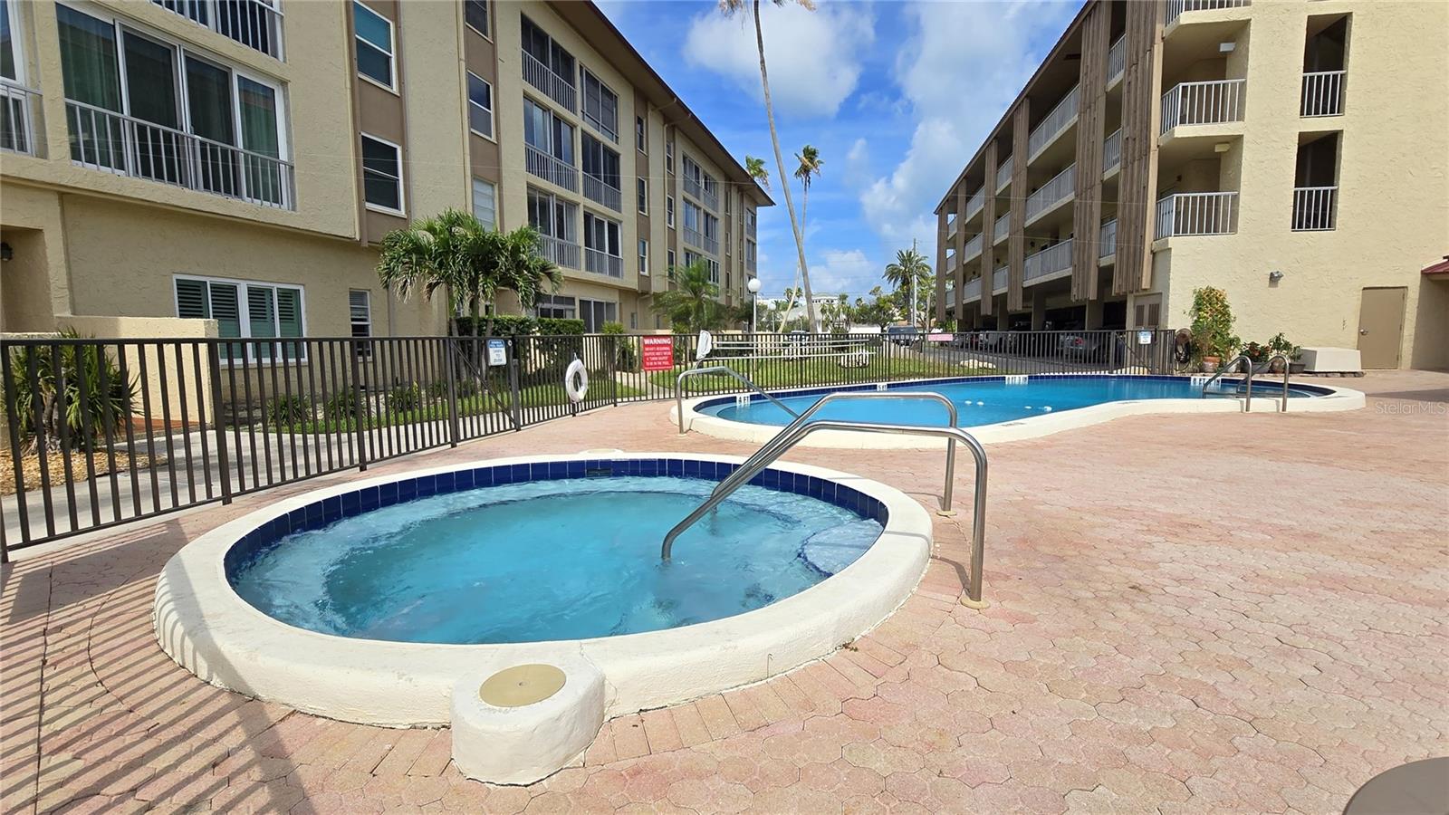 ISLANDER THE CONDO - Residential