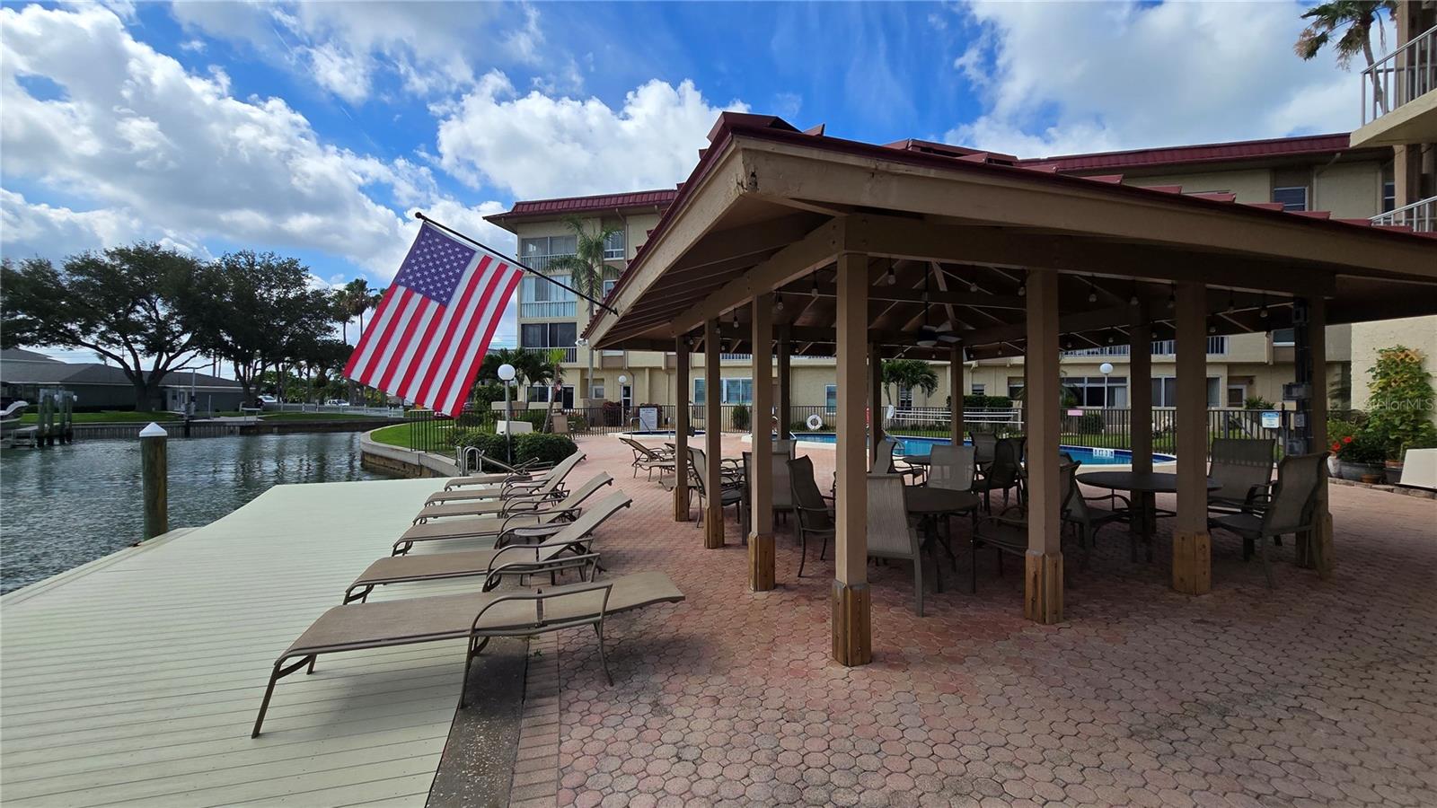 ISLANDER THE CONDO - Residential