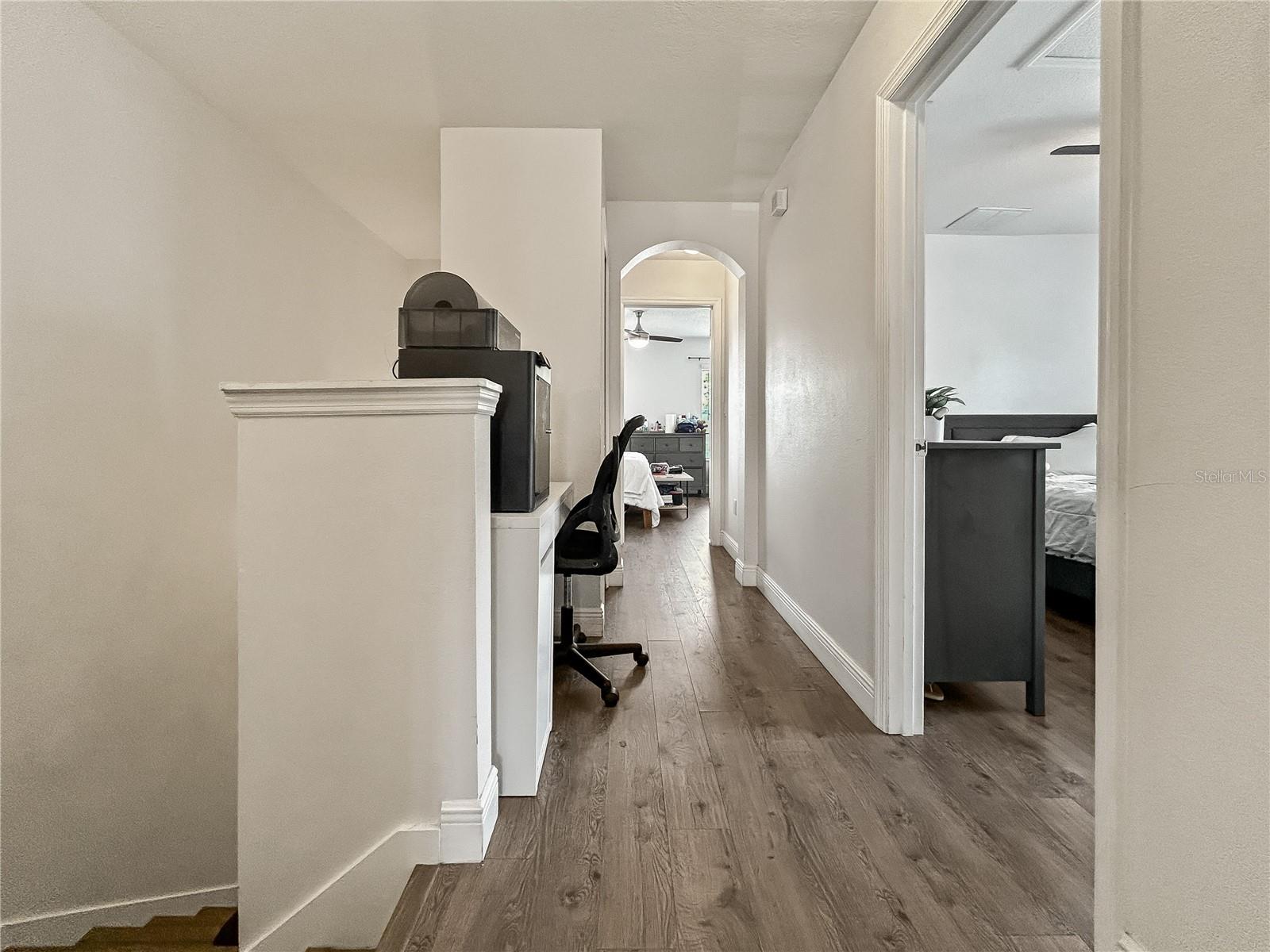 DEVON PLACE TWNHMS - Residential