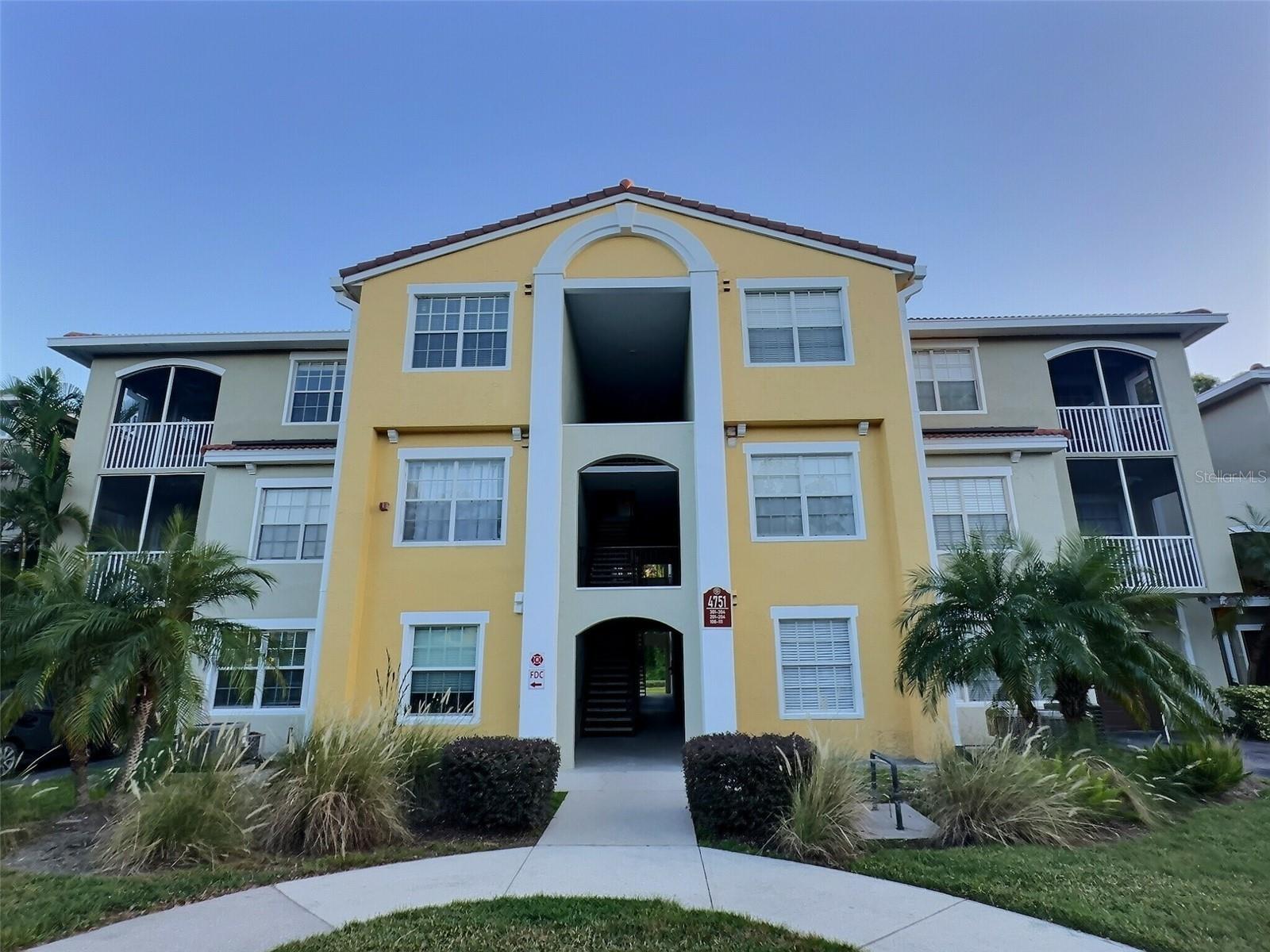LAS PALMAS OF SARASOTA - Residential
