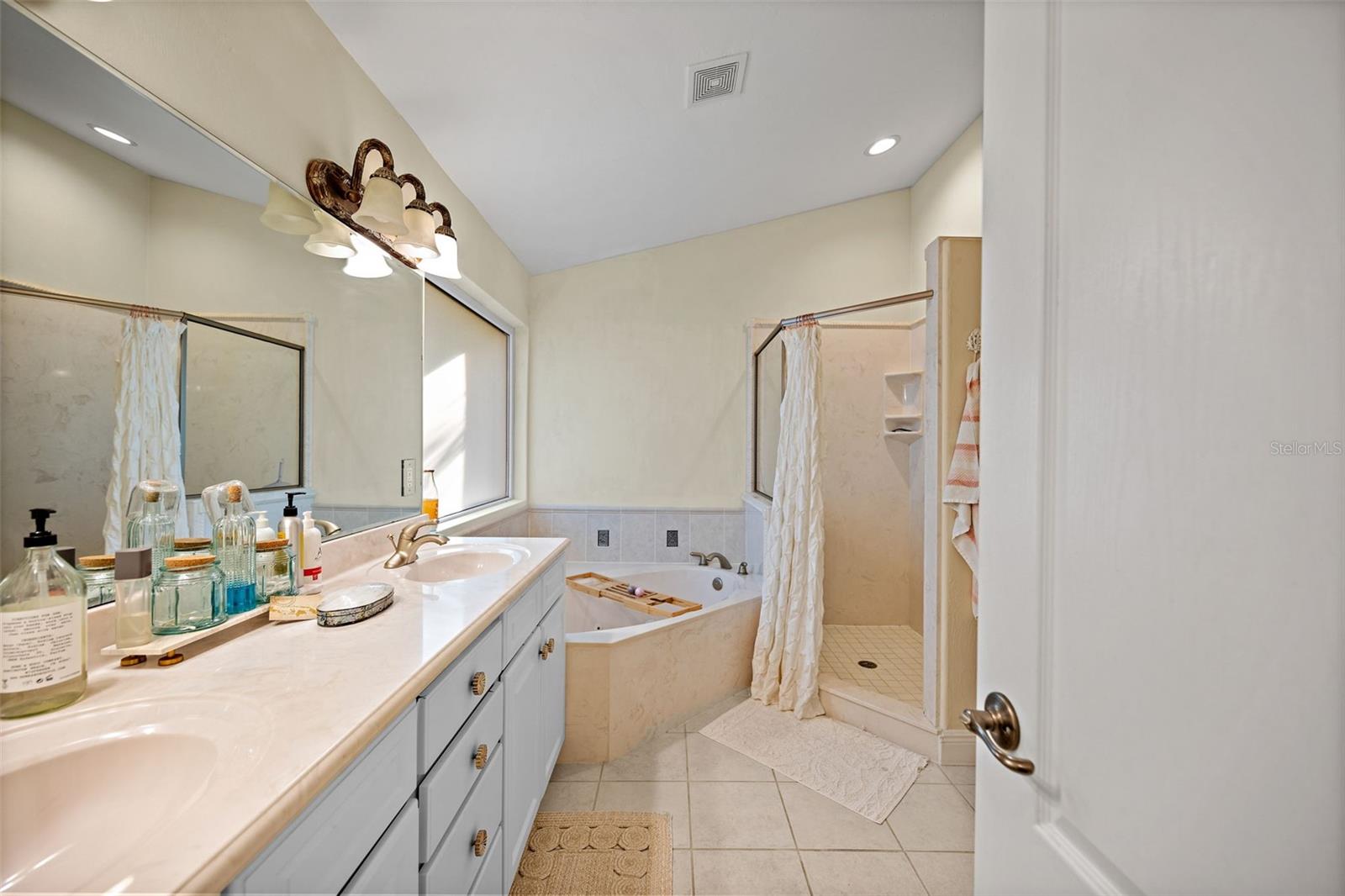 STONEBRIDGE SUB - Residential