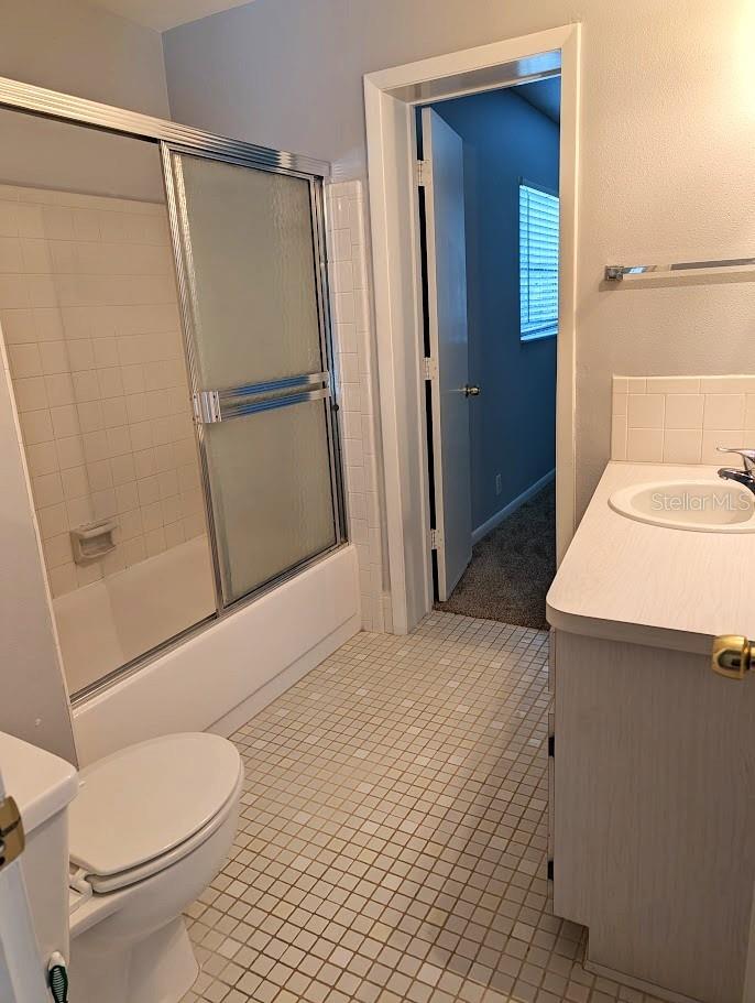 HAMILTON SQUARE - Residential Lease