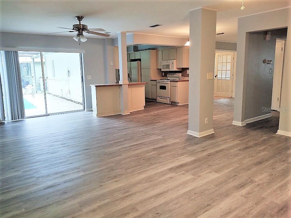 HAMILTON SQUARE - Residential Lease